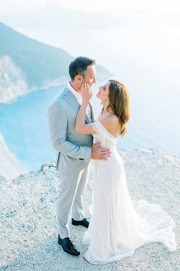 whimsical-wedding-kefalonia-prettiest-colors_01