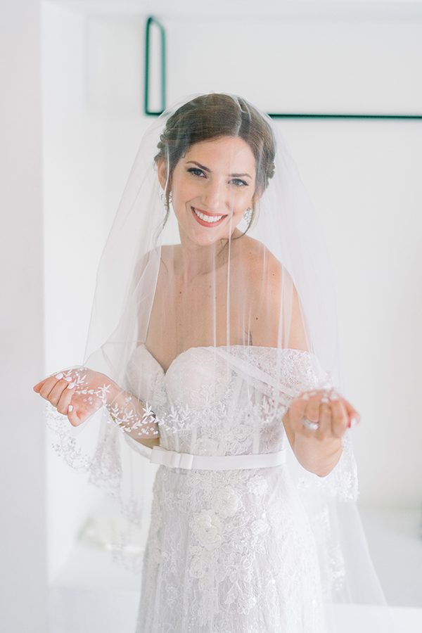 whimsical-wedding-kefalonia-prettiest-colors_11