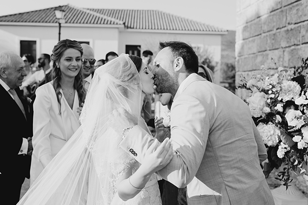 whimsical-wedding-kefalonia-prettiest-colors_21