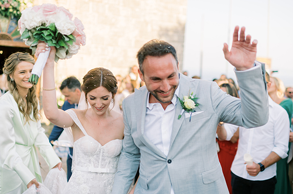 whimsical-wedding-kefalonia-prettiest-colors_30