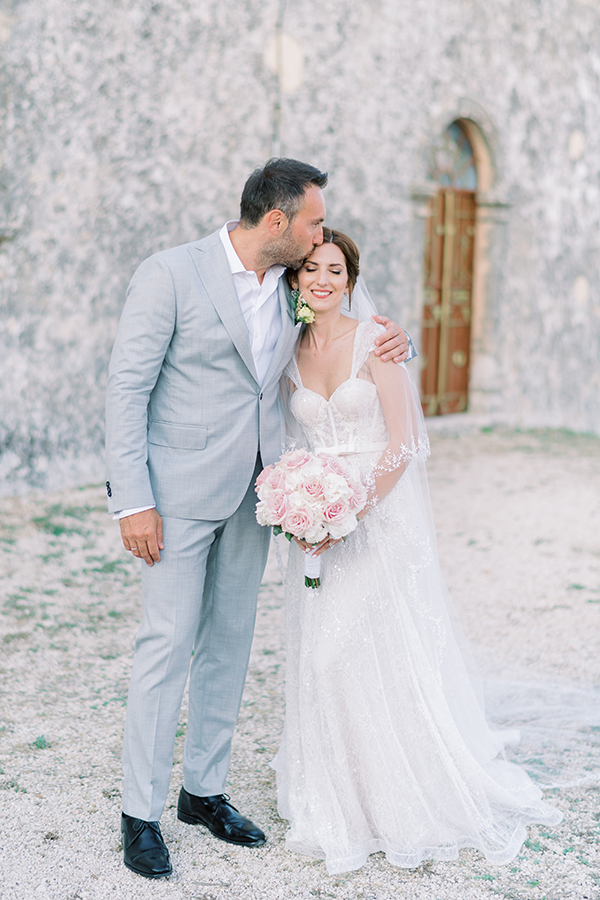 whimsical-wedding-kefalonia-prettiest-colors_37