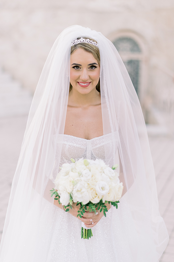 elegant-summer-wedding-at-ble-azure-lush-white-blooms_42