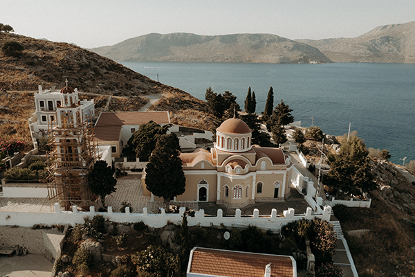 light-blue-orange-wedding-greek-island-symi_11