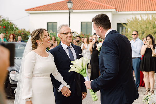 romantic-fall-wedding-kefalonia-calla-lilies-roses-orchids_20