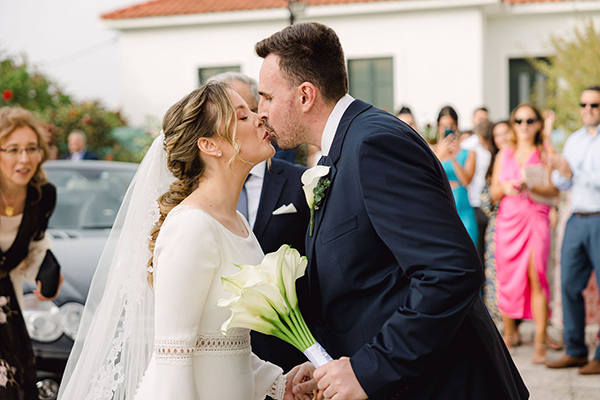 romantic-fall-wedding-kefalonia-calla-lilies-roses-orchids_21