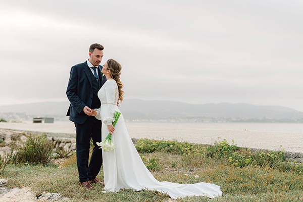 romantic-fall-wedding-kefalonia-calla-lilies-roses-orchids_28