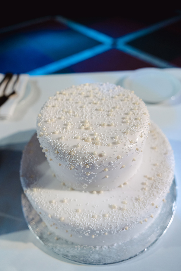 romantic-fall-wedding-kefalonia-calla-lilies-roses-orchids_34