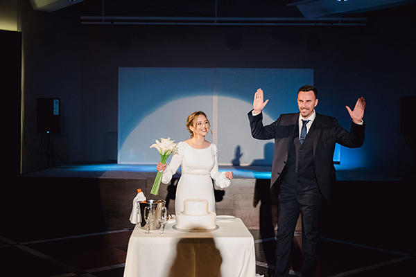 romantic-fall-wedding-kefalonia-calla-lilies-roses-orchids_36