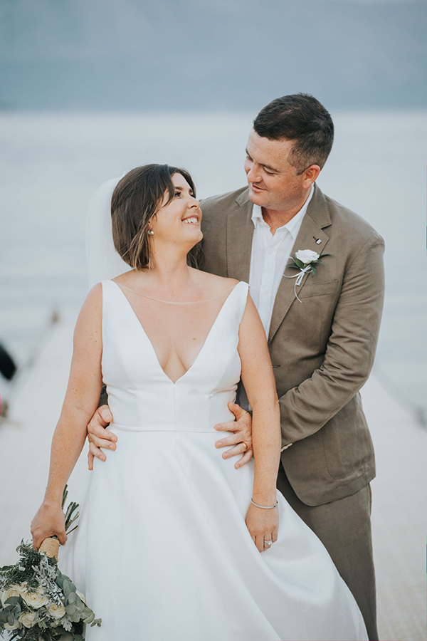 summer-destination-lefkada-sage-theme-white-flowers_06x