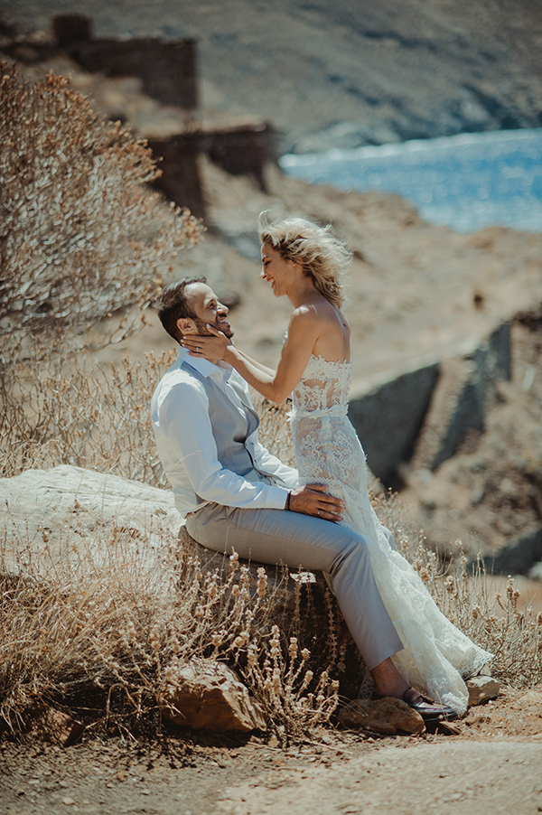 summer-wedding-serifos-pampas-grass-boho-vibes_02
