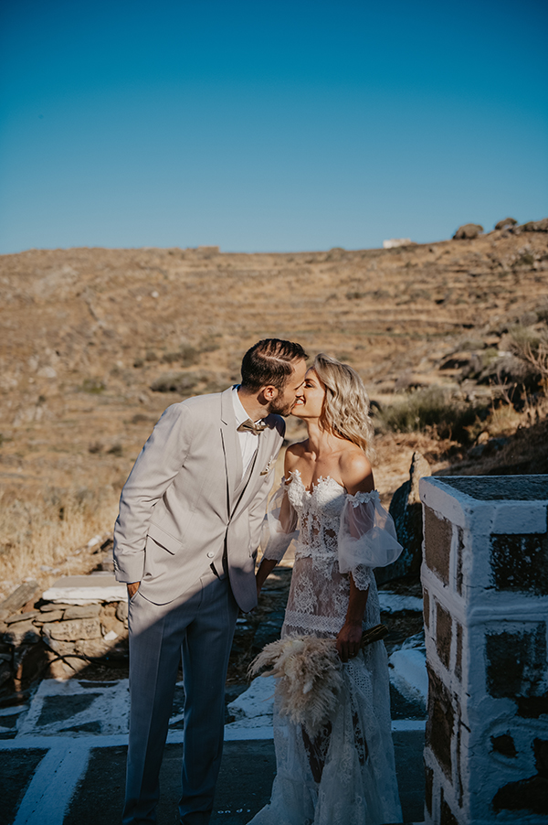 summer-wedding-serifos-pampas-grass-boho-vibes_32