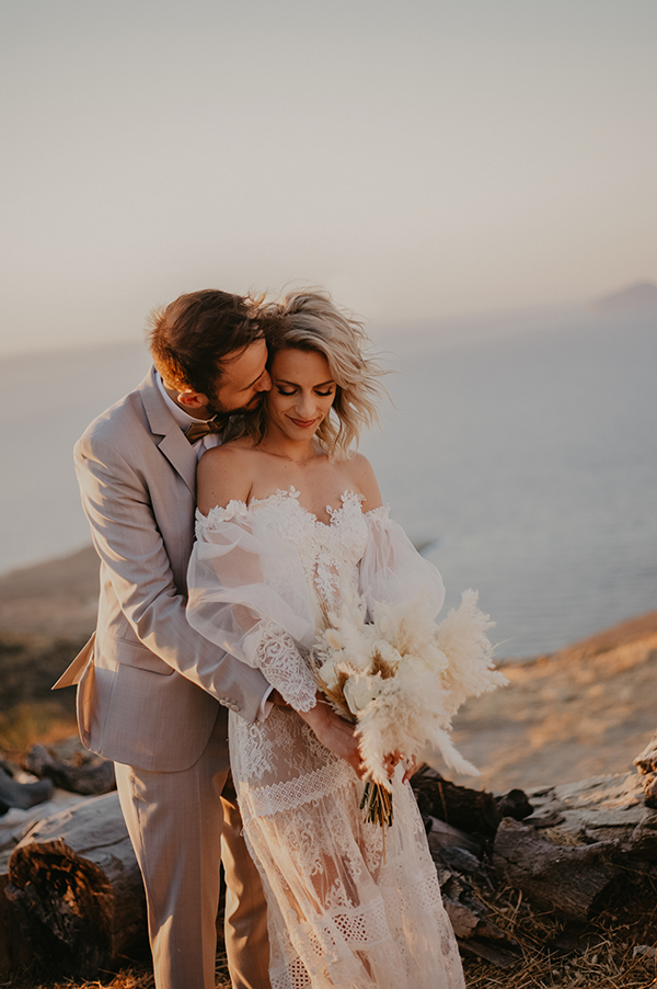 summer-wedding-serifos-pampas-grass-boho-vibes_39