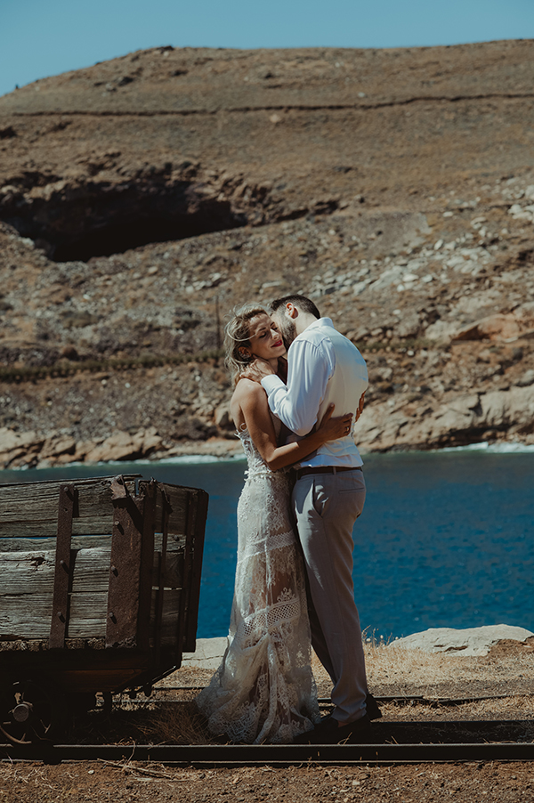 summer-wedding-serifos-pampas-grass-boho-vibes_55