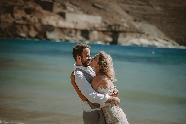 summer-wedding-serifos-pampas-grass-boho-vibes_59