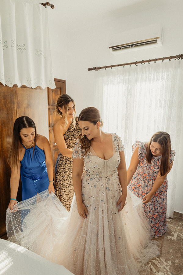 beautiful-summer-wedding-paros-gorgeous-island_08