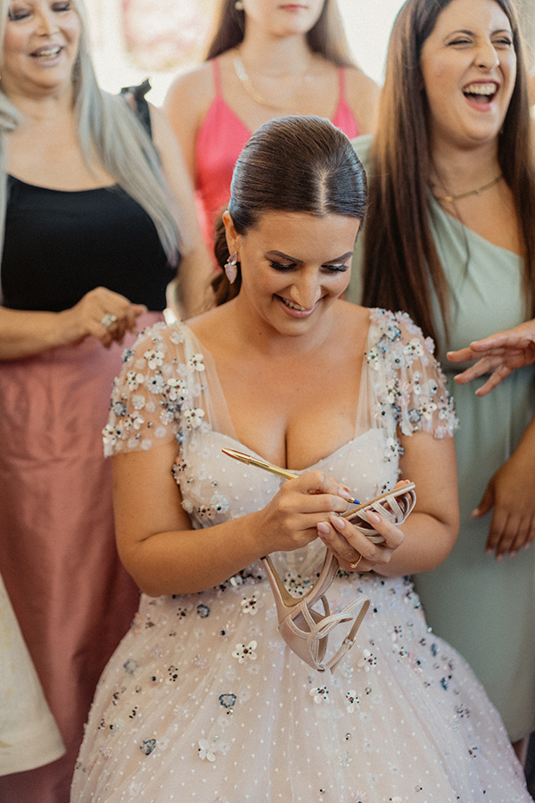 beautiful-summer-wedding-paros-gorgeous-island_11