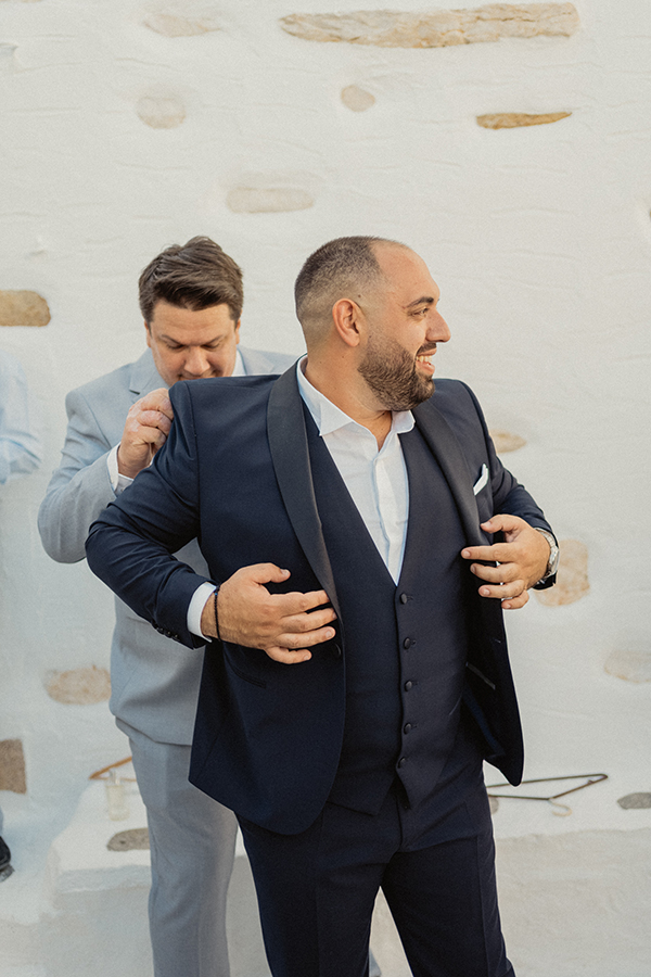 beautiful-summer-wedding-paros-gorgeous-island_17