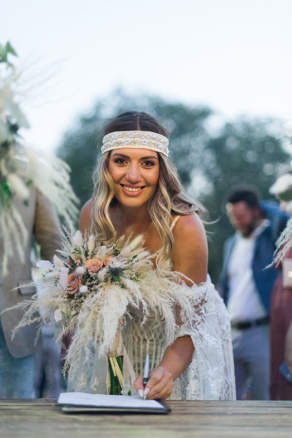 bohemian-chic-summer-wedding-greece-pampas-grass-coral-roses_41