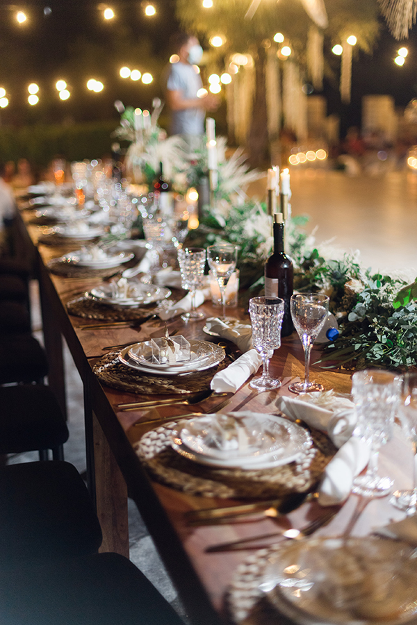bohemian-chic-summer-wedding-greece-pampas-grass-coral-roses_45