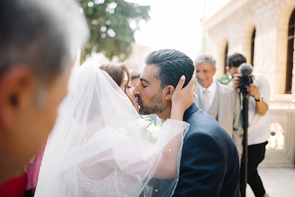 chic-summer-wedding-kozani-lush-romantic-florals_31