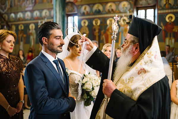 chic-summer-wedding-kozani-lush-romantic-florals_33