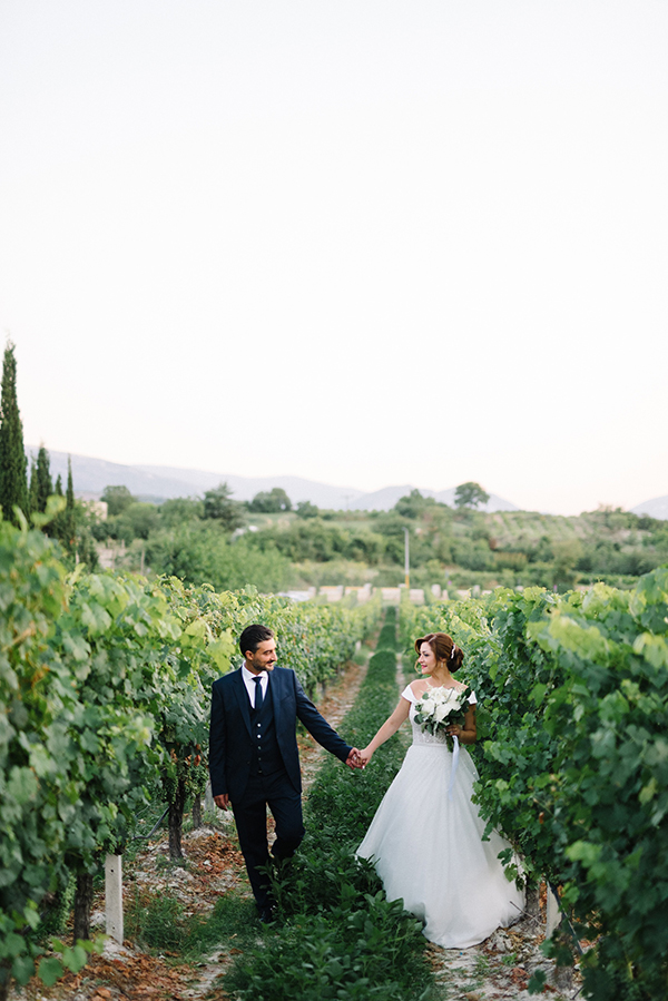 chic-summer-wedding-kozani-lush-romantic-florals_42