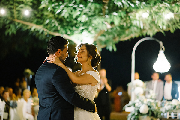 chic-summer-wedding-kozani-lush-romantic-florals_53