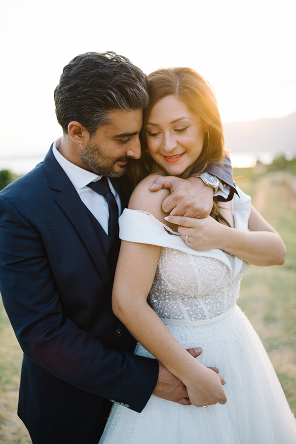 chic-summer-wedding-kozani-lush-romantic-florals_55