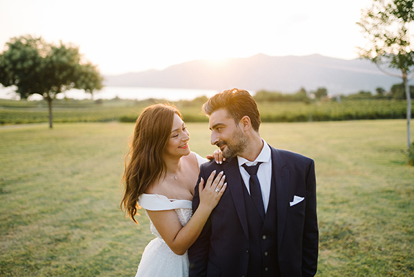 chic-summer-wedding-kozani-lush-romantic-florals_57