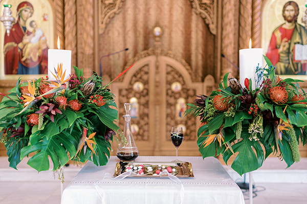 chic-tropical-wedding-in-athens-colorful-blooms_20