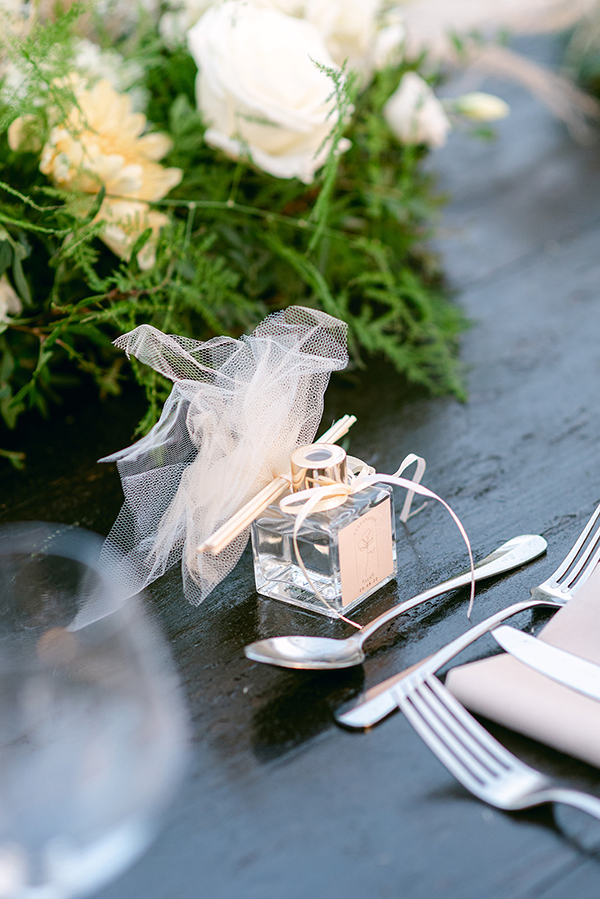 dreamy-summer-wedding-wine-museum-athens-romantic-details-pastel-shades_27x