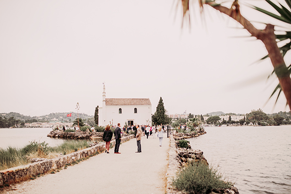 lovely-fall-wedding-corfu-bohemian-flair_08