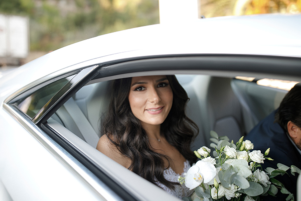 lovely-summer-wedding-halkidiki-romantic-florals-white-tones_04x
