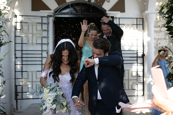 lovely-summer-wedding-halkidiki-romantic-florals-white-tones_11