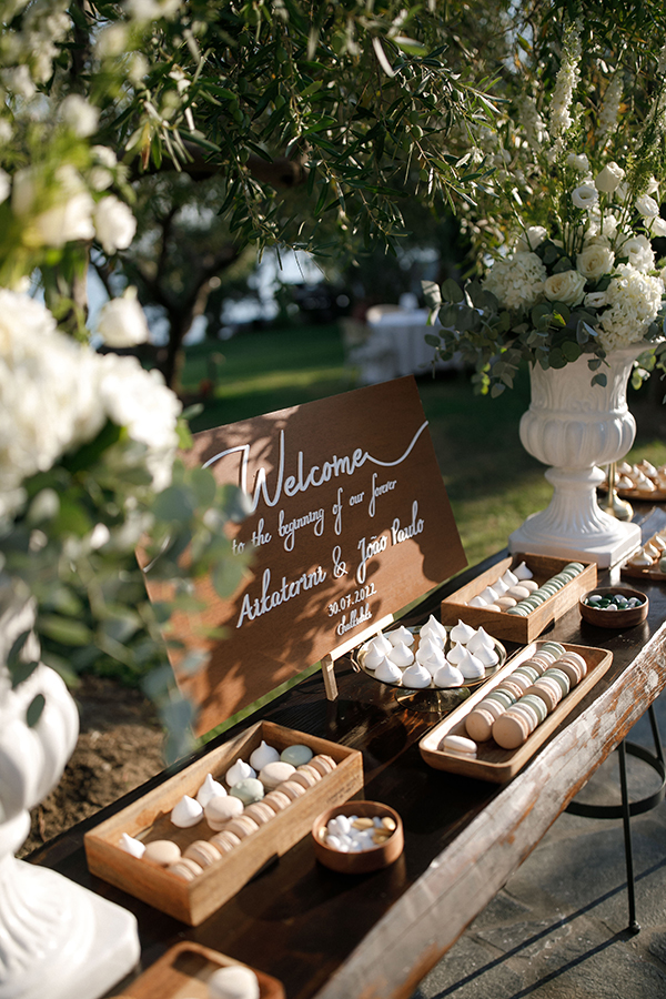lovely-summer-wedding-halkidiki-romantic-florals-white-tones_23