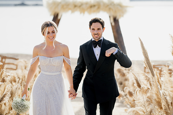 stunning-jewish-wedding-mykonos-pampas-grass_01
