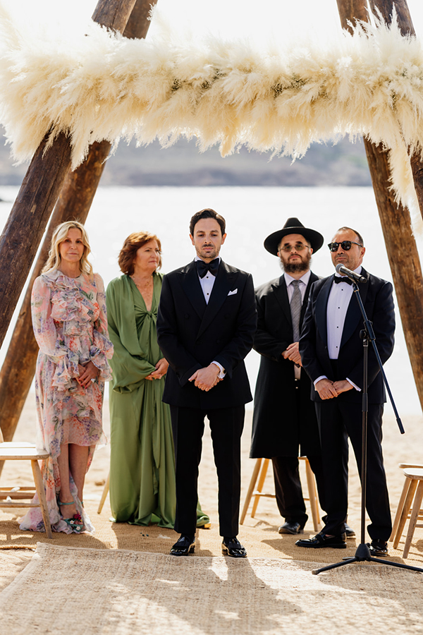 stunning-jewish-wedding-mykonos-pampas-grass_24