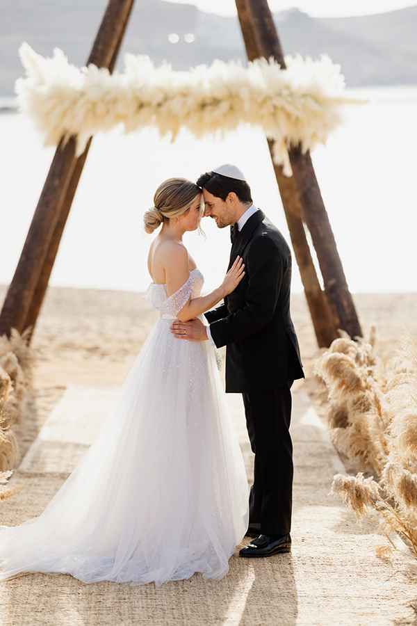 stunning-jewish-wedding-mykonos-pampas-grass_42