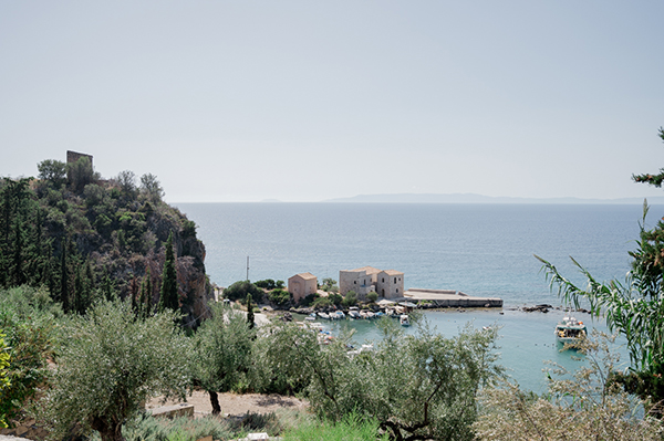 citrus-inspired-wedding-kardamyli-pretty-florals-olive-leaves_07