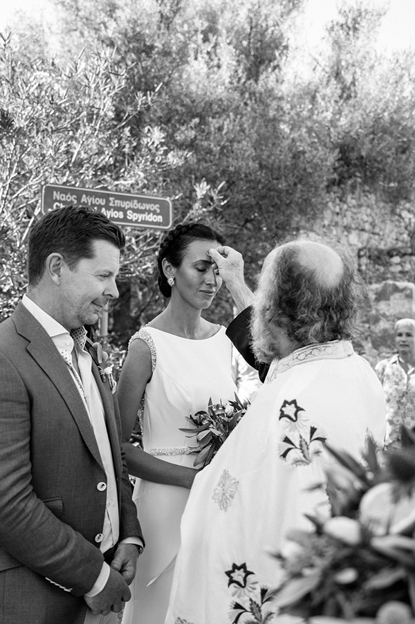 citrus-inspired-wedding-kardamyli-pretty-florals-olive-leaves_19