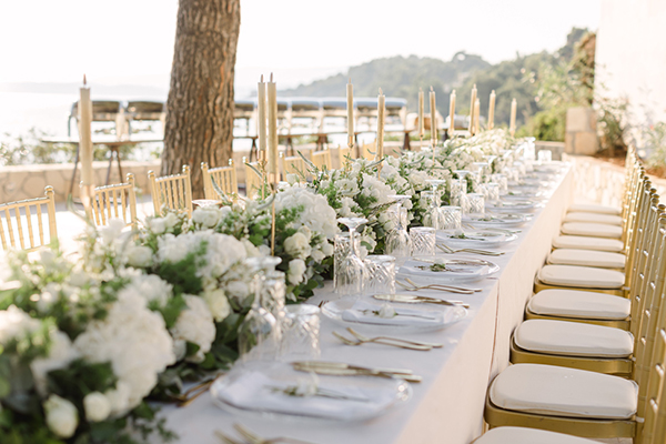 lovely-summer-wedding-kefalonia-white-hydrangeas-gold-details_23