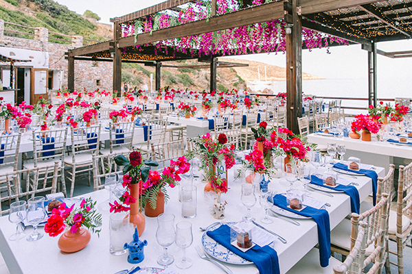 modern-summer-wedding-sifnos-bougainvillea-fuchsia-hues_52
