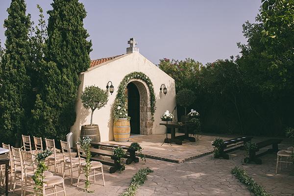 romantic-chic-wedding-wine-museum-athens-olive-leaves-white-florals_11