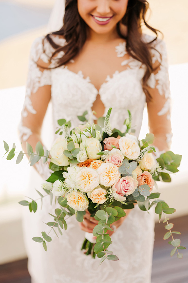 utterly-romantic-wedding-athina-luxury-suites-santorini_13z