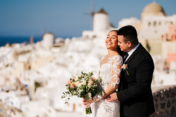 utterly-romantic-wedding-athina-luxury-suites-santorini_21