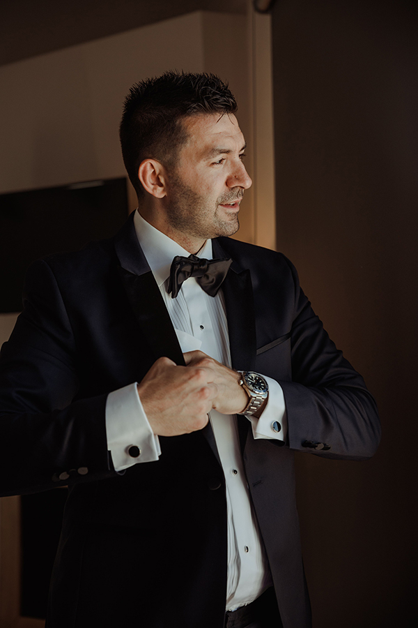 chic-summer-wedding-chania-romantic-peonies-hydrangeas_07