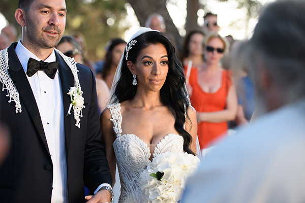 chic-summer-wedding-chania-romantic-peonies-hydrangeas_13z