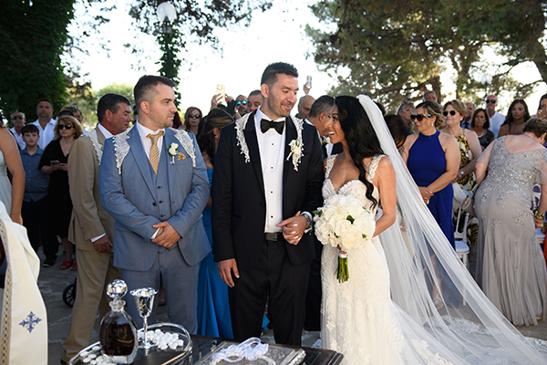 chic-summer-wedding-chania-romantic-peonies-hydrangeas_14