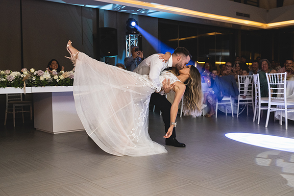 classically-romantic-wedding-athens-with-beautiful-florals_40