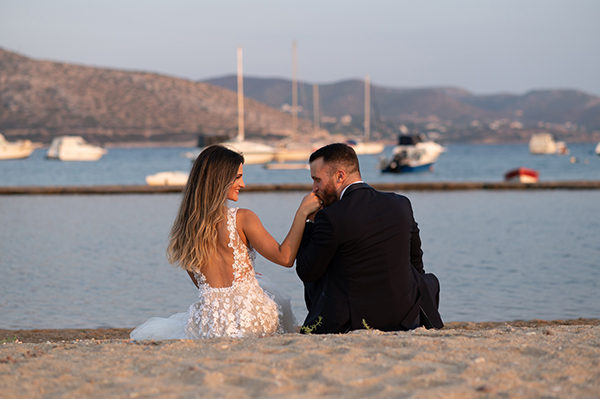 classically-romantic-wedding-athens-with-beautiful-florals_44